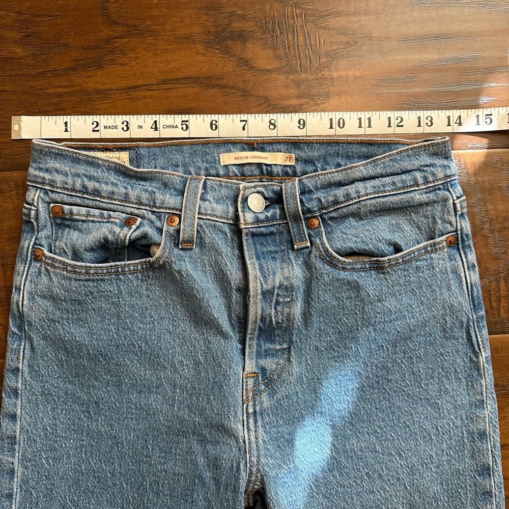 Levi's Wedgie Straight Blue Jeans - Picture 7 of 9